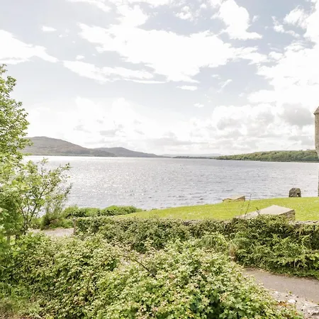 2 Castle Cove * Dromahair